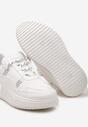 Białe Casualowe Sneakersy z Wiązaniem na Wzorzystej Grubej Podeszwie Aniata