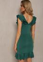 Zielona Taliowana Sukienka z Kopertowym Dekoltem Ozdobiona Falbankami Flinna
