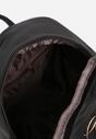 Czarny Casualowy Plecak Ozdobiony Metalicznym Logo i Pikowaniem Jaloedi
