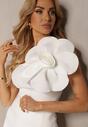 Biała Bawełniana Bluzka z Asymetryczną Górą i Dużą Aplikacją w Kształcie Kwiatka Pereria