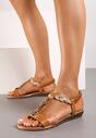 Brązowe Sandały Wsuwane z Gumką na Pięcie Ozdobione Aplikacją i Cyrkoniami Testiana