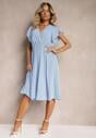 Rochie bleu deschis cu decolteu triunghiular cu elastic în talie cu croi plisat Doetta