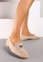 Ciemnobeżowe Mokasyny na Płaskiej Podeszwie Wykończone Metaliczną Aplikacją Evisia