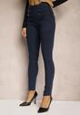 Granatowe Spodnie Skinny High Waist z Gumką w Talii Nitami i Ozdobnymi Guzikami Ciandora