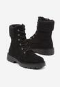 Czarne Botki Typu Workery na Płaskiej Podeszwie z Barankowym Futerkiem przy Cholewce Nevathira