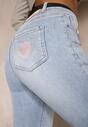 Niebieskie Jeansy o Kroju Slim High Waist Zdobione Haftem w Kształcie Serca Araniah