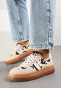 Beżowo-Brązowe Sneakersy Tenisówki Ozdobione Wzorem w Łaty Polliane
