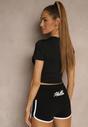 Czarny Dopasowany T-shirt z Wiskozą o Kroju Crop Top Folaviela