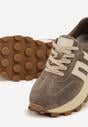 Ciemnobeżowe Sneakersy ze Skóry Naturalnej Ozdobione Geometrycznym Wzorem Melassea