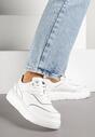 Białe Sneakersy na Platformie ze Skóry Naturalnej Ozdobione Metalicznymi Elementami Haliorea