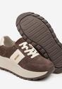 Brązowe Sneakersy na Platformie z Naturalnego Zamszu z Geometrycznym Wzorem i Napisem Latalissa