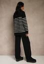 Czarny Komplet z Bawełną i Wełną Spodnie o Szerokim Kroju i Sweter w Paski Reimeia