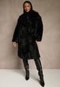 Czarny Płaszcz Futro o Jednorzędowym Kroju z Szerokim Kołnierzem Aweda
