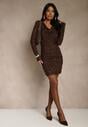 Brązowa Cekinowa Sukienka Elegancka o Dopasowanym Kroju z Dekoltem Woda Silweda