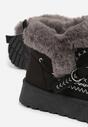 Czarne Śniegowce na Platformie z Futerkiem i Haftowanym Wzorem Celatusa