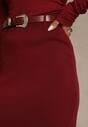 Bordowa Spódnica o Ołówkowym Kroju z Wiskozą z Paskiem i Rozcięciem Saweda