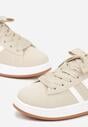 Beżowo-Białe Sneakersy na Niskiej Platformie z Naszywkami Flordexia