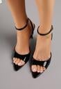 Czarne Sandały na Szpilce z Paskiem z Klamerką i Lakierowanym Połyskiem Celafere