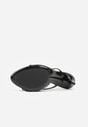 Czarne Klapki na Szpilce z Paskami Klamerką i Lakierowanym Połyskiem Urneiros