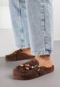 Brązowe Klapki na Platformie Ozdobione Koralikami Klamrami i Frędzlami Leurecea