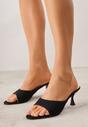 Czarne Klapki na Obcasie Kaczuszka z Odkrytym Noskiem Nadah