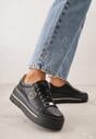 Czarne Skórzane Sneakersy na Koturnie Ozdobione Metalicznymi Aplikacjami Acaledice