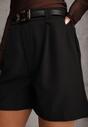 Czarne Szorty Bermudy Ozdobione Paskiem i Metaliczną Klamrą Tinalin