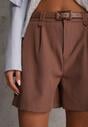Brązowe Szorty Ozdobione Paskiem i Metaliczną Klamrą Tinalin