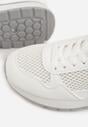 Białe Sneakersy z Siateczką i Modnymi Wstawkami Corona