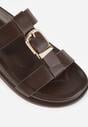 Ciemnobrązowe Klapki Ozdobione Paskiem z Metaliczną Klamrą Kellyss