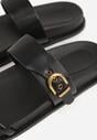 Czarne Klapki Ozdobione Paskami i Metaliczną Klamrą Ophiusi