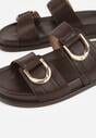 Ciemnobrązowe Klapki z Metalicznymi Klamrami Eudare