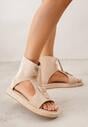 Beżowe Sandały Typu Botki Ozdobione Metaliczną Klamrą z Przodu Adrasaia