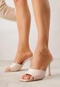 Beżowe Klapki na Szpilce Ozdobione Kwadratowym Noskiem Eudanassa