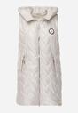 Jasnoszara Długa Pikowana Kamizelka z Kapturem i Ozdobną Naszywką Mentape