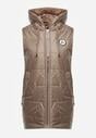 Brązowa Długa Kamizelka Pikowana z Nieodpinanym Kapturem Ozdobiona Naszywką Kasseda