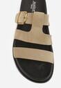 Beżowe Klapki Ozdobione Geometrycznymi Paskami i Metaliczną Klamrą Hossei