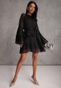 Czarna Eteryczna Sukienka z Falbanami i Wiązanym Paskiem w Talii Rivania