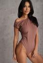 Brązowe Body o Asymetrycznym Kroju z Marszczeniem Asintlia