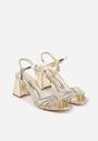 Złote Sandały Ozdobione Paskami z Cyrkoniami i Kwadratowym Obcasie Zitalia