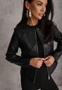 Czarna Taliowana Kurtka Biker z Dekoltem Crew Neck Ozdobiona Przeszyciami Nelithaen