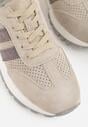 Jasnobeżowe Sneakersy z Zamszu Naturalnego z Ozdobnymi Paskami i Perforacją Ravinelle