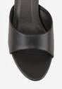 Czarne Klapki Peep Toe na Niskiej Szpilce Carinatia