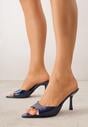 Granatowe Klapki Peep Toe na Szpilce ze Szpiczastym Noskiem Arinatia
