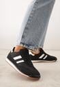 Czarne Sneakersy Ozdobione Dwoma Paskami Lannatea