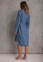 Niebieska Jeansowa Sukienka Koszulowa Oversize z Bawełną i Paskiem Cianatra