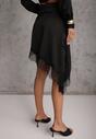Czarna Asymetryczna Spódnica z Satyny Zdobiona Koronką Katarva