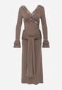 Brązowa Wiskozowa Sukienka Wieczorowa z Falbanami Koronką i Wiązanym Trenem Lenivna