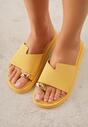 Żółte Klapki Japonki Ozdobione Aplikacją na Palcu Noevianna