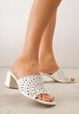 Białe Ażurowe Klapki na Słupkowym Obcasie z Kwadratowym Noskiem Lumetia